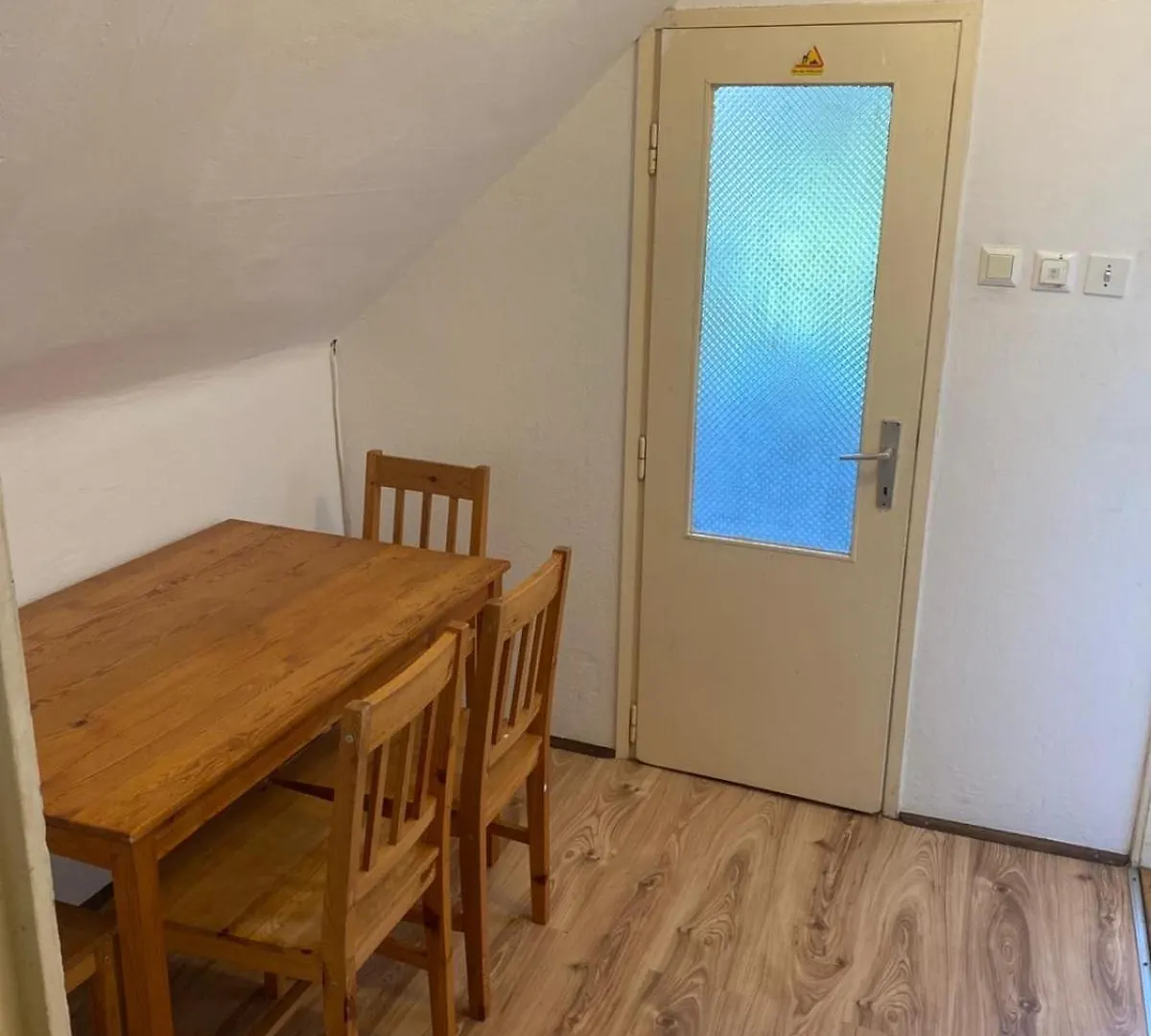Apartment For 6 With Parking Ljubljana